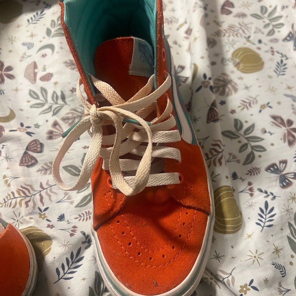 like new 90s style vans high tops 7.5 women
